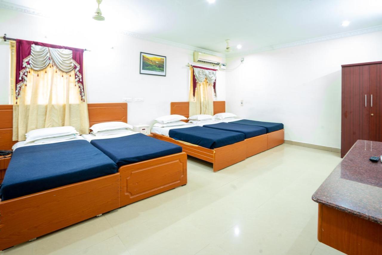 Hotel Tamilnadu -Trichy Tiruchirappalli Екстериор снимка